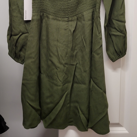 Reformation Mochi Dress in Fern Green - Picture 7 of 9